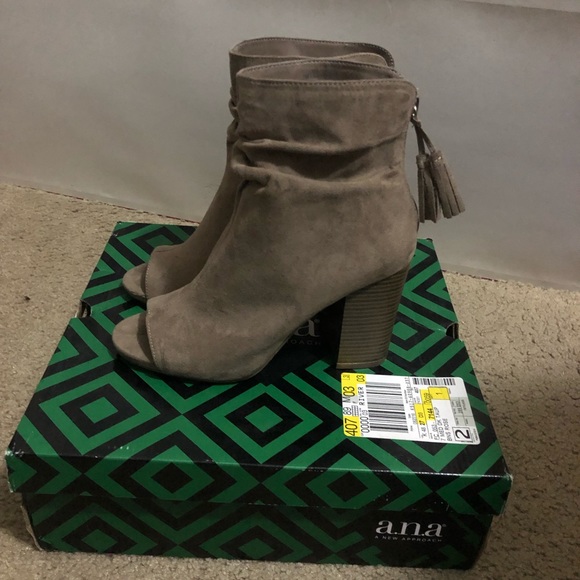A.n.a bootie - Picture 5 of 8